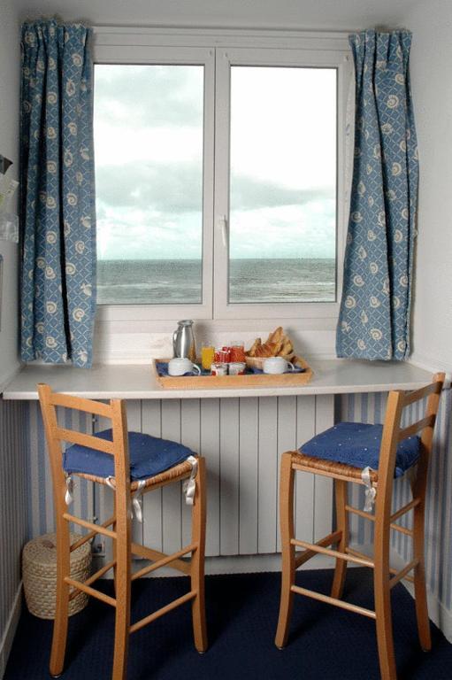 Le Clos Normand Hotel Saint-Aubin-sur-Mer  Екстериор снимка